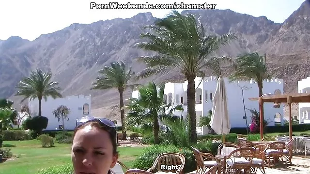 پورنو بدون ثبت نام  رقصنده با یک دوست در انجمنکیر توکوس خیابان.