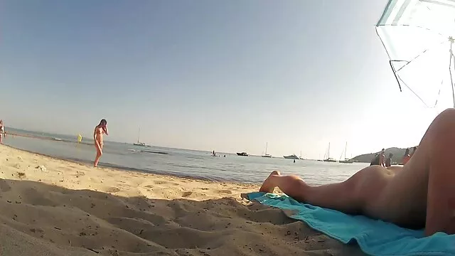 پورنو بدون ثبت نام  نیجر بلوز انجمن کیر و کس روی الاغ را گرفت.
